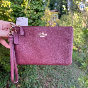 COACH Women's Pebble Leather Wristlet Wallet Vintage Mauve w Gold Hardware NWT